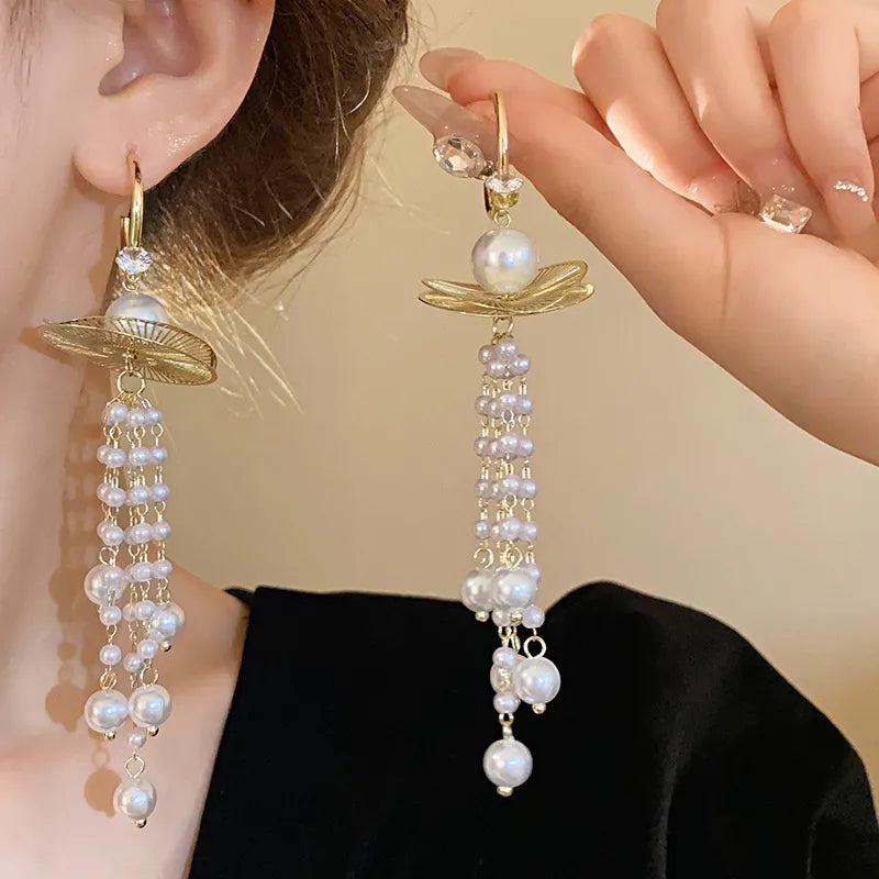 1 Pair Elegant Shiny Geometric Tassel Pearl Inlay Copper Zircon Drop Earrings