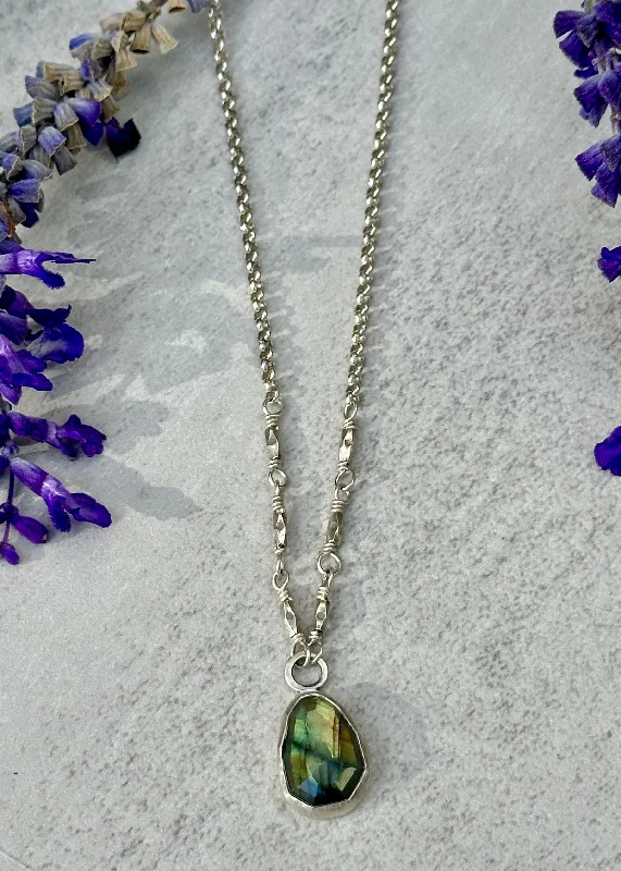 Layered Heart Pendant Necklace-Labradorite Links Necklace