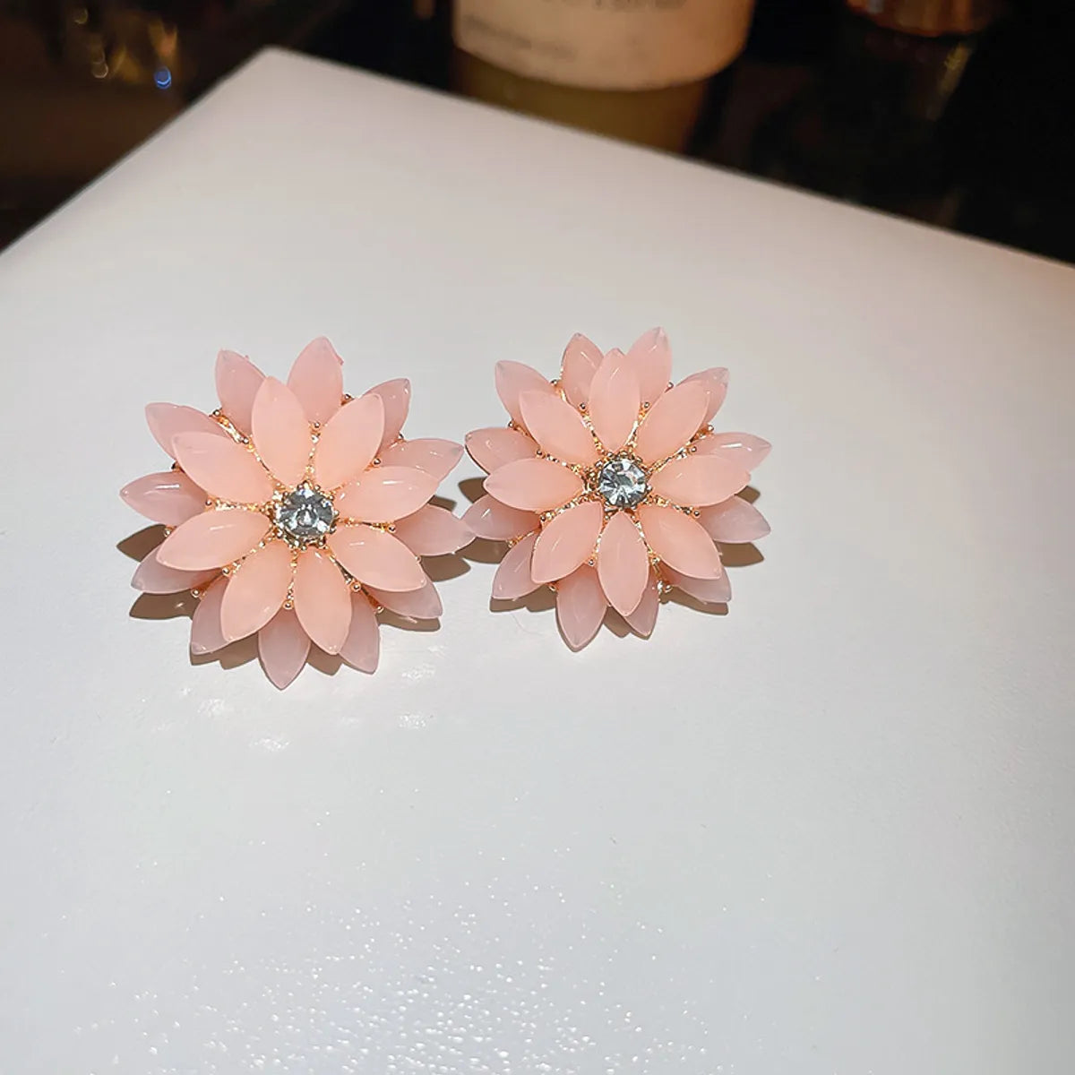 26# Silver Needle-Pink Petal Flower