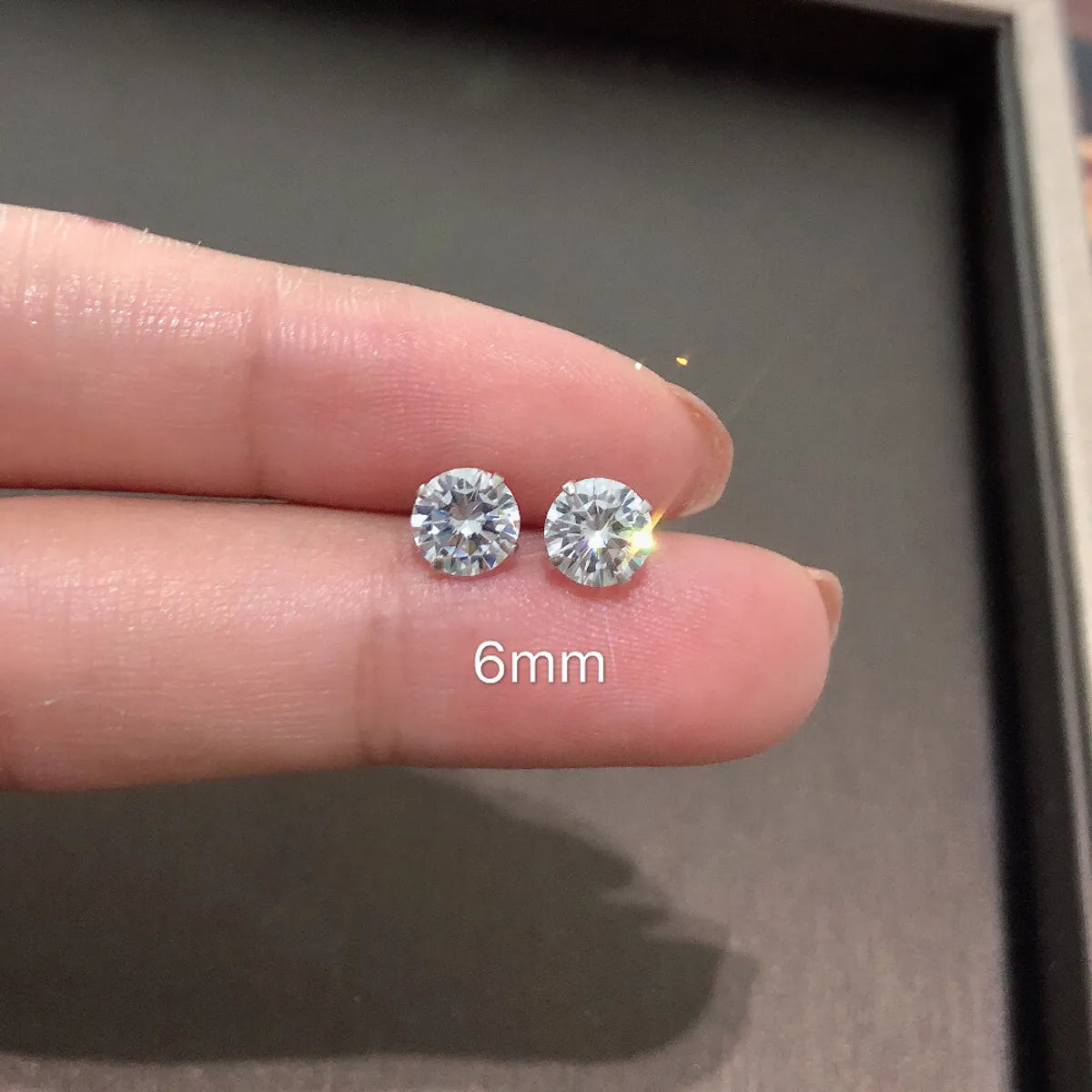 Zircon Ear Studs 7mm Pair