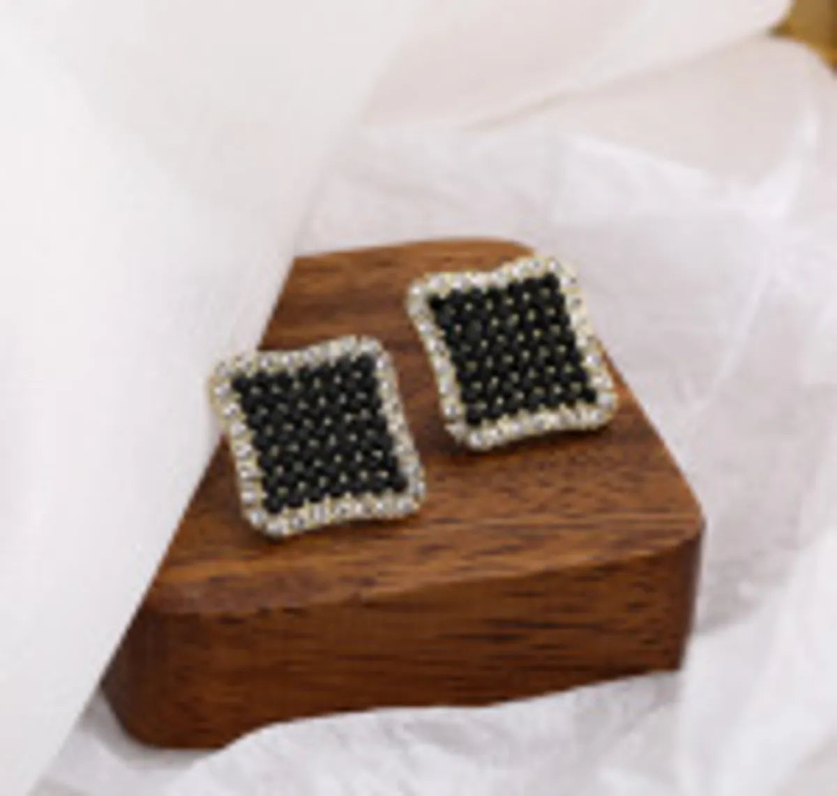 46# Square Stud Earrings A8008