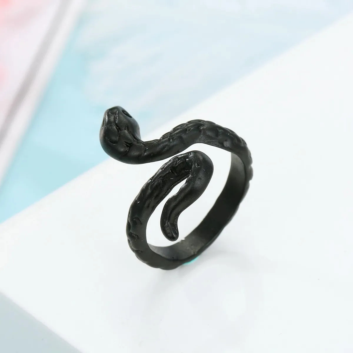 S Snake 1 Black