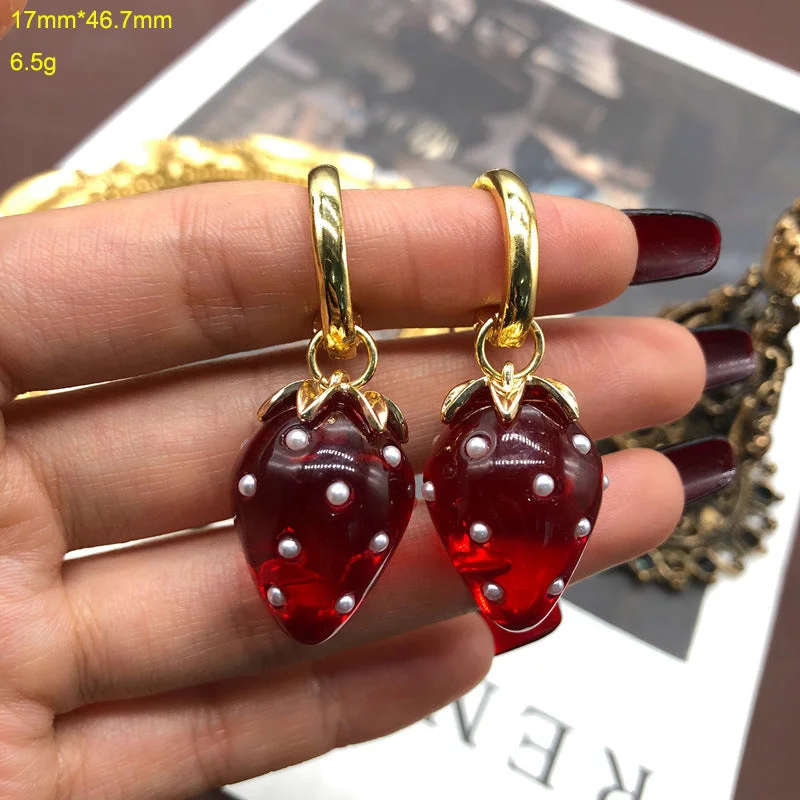 Om624 Red Stud Earring