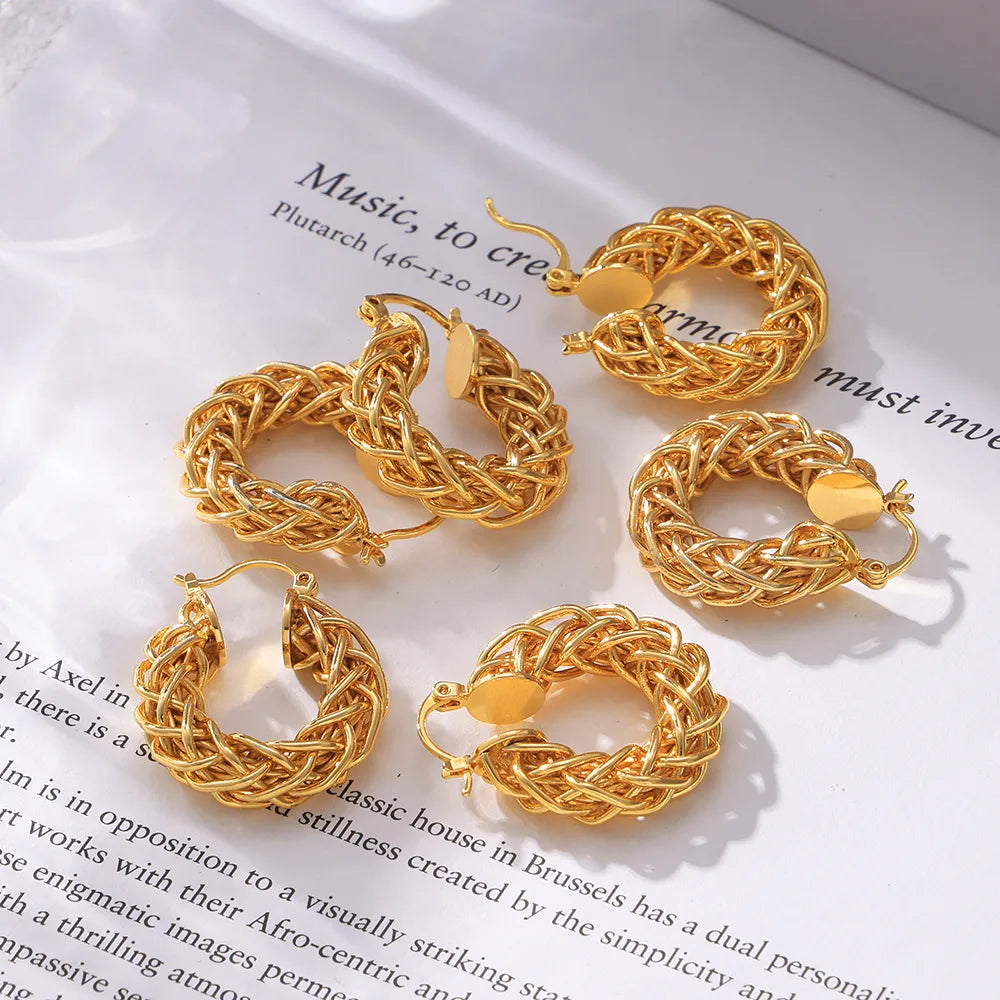 1 Pair Casual Elegant Modern Style Twist Plating Copper 18K Gold Plated Earrings