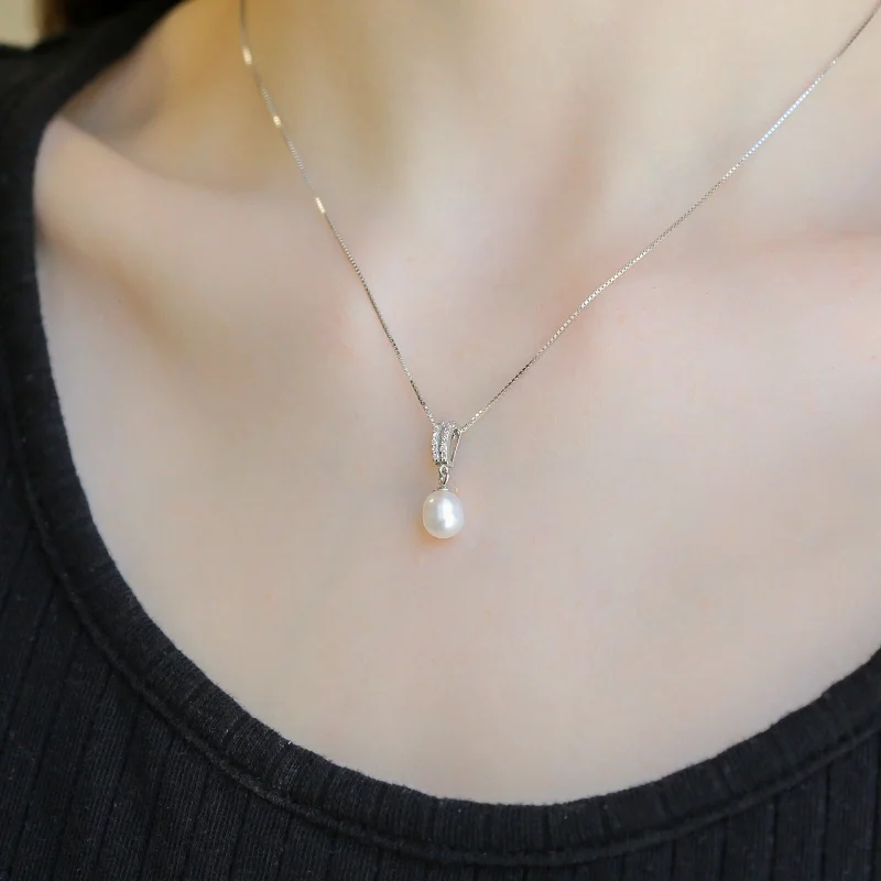 Elegant Pearl Necklace-Zuri SILVER Necklace 925 Sterling Silver Freshwater Pearl Pendant Necklace